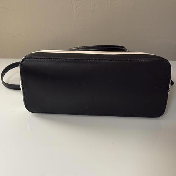 Kate Spade New York Striped Satchel Carli Grove 10×9×4 EXCELLENT CONDITION - Picture 5 of 9